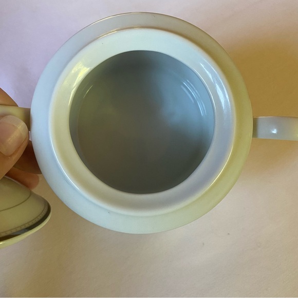 Fine Porcelain China Sugar Jar - Picture 4 of 10